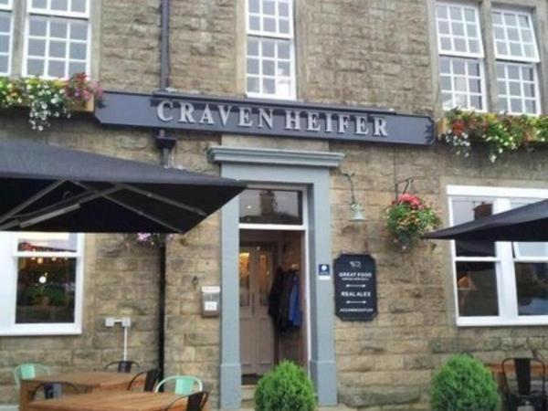 The Craven Heifer Bed and Breakfast Addingham Εξωτερικό φωτογραφία
